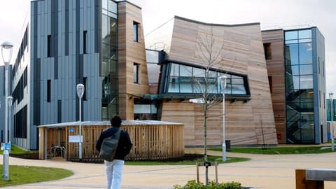 SCHOLARSHIP: York University, Canada 2022/23 | APPLY NOW