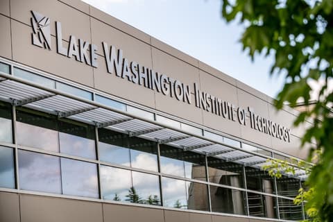 SCHOLARSHIP: Lake Washington Institute of Tech Foundation International Scholarship in USA 2022/2023  | APPLY NOW