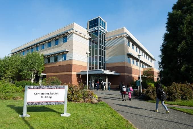 University of Victoria,